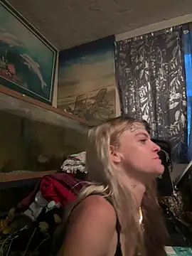 ittybittymeryssa online show from May 10, 2026, 10:52 am