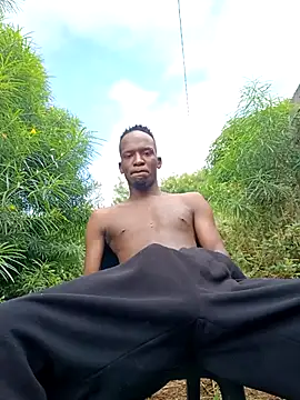 RAWFREAKYVERSE online show from April 4, 2026, 7:26 am