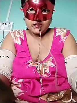 mimi87hoty online show from December 5, 2025, 2:37 pm