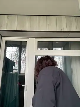 Snapshot of AliceCurlyX chatting on November 28, 2025, 7:52 am AliceCurlyX online show from November 28, 2025, 7:52 am