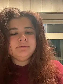 Snapshot of AliceCurlyX chatting on November 27, 2025, 3:34 pm AliceCurlyX online show from November 27, 2025, 3:34 pm