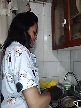 Queen Ashly online show from October 27, 2025, 1:50 am