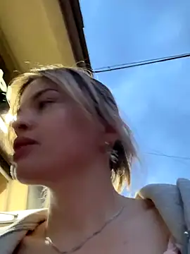 SMELLSEX online show from September 18, 2025, 4:21 pm