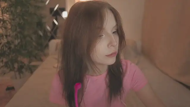 claire bennett online show from September 30, 2025, 10:16 pm