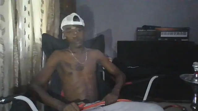 Nykho17 online show from April 12, 2026, 2:31 pm