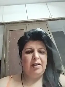 Snapshot of Jann_Riya333 chatting on July 11, 2026, 10:21 pm Jann Riya333 online show from July 11, 2026, 10:21 pm