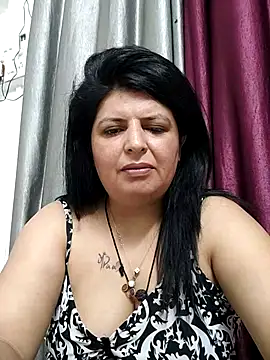Snapshot of Jann_Riya333 chatting on June 22, 2026, 1:22 am Jann Riya333 online show from June 22, 2026, 1:22 am