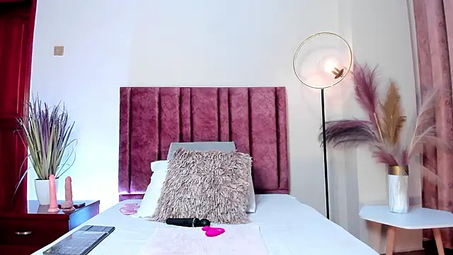 Snapshot of AmaraYasbel chatting on February 26, 2026, 5:57 pm AmaraYasbel online show from February 26, 2026, 5:57 pm