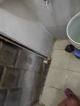 vers negi9 online show from October 13, 2025, 8:32 pm