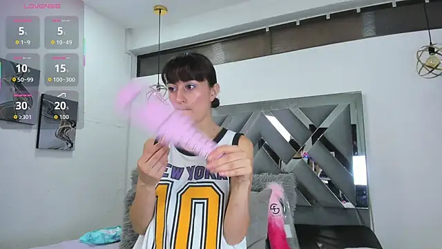 Candy Hott7 online show from January 14, 2026, 8:34 pm