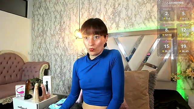 Candy Hott7 online show from December 14, 2025, 2:44 pm