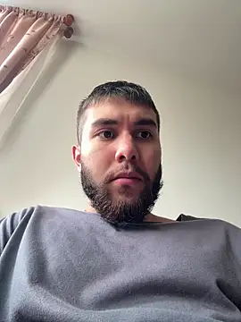 Diicaprio69 online show from October 17, 2025, 7:04 pm