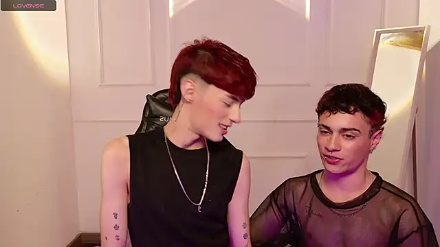 DougieXNova online show from November 2, 2025, 4:39 am