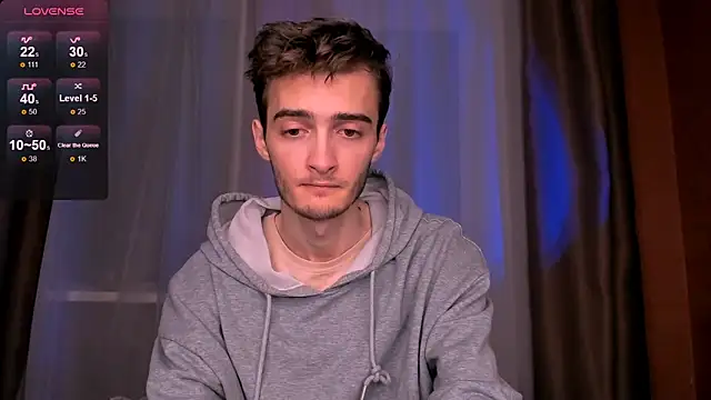 Snapshot of spider____man chatting on October 17, 2025, 5:26 pm spider man online show from October 17, 2025, 5:26 pm