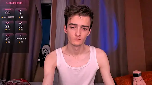 Snapshot of spider____man chatting on October 31, 2025, 2:35 pm spider man online show from October 31, 2025, 2:35 pm