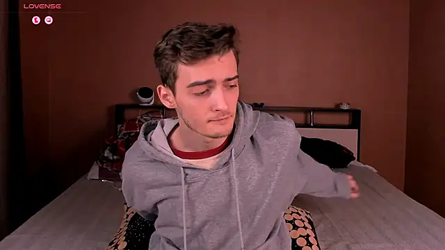 Snapshot of spider____man chatting on September 29, 2025, 4:34 pm spider man online show from September 29, 2025, 4:34 pm