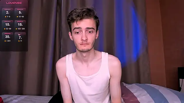 Snapshot of spider____man chatting on October 16, 2025, 3:53 pm spider man online show from October 16, 2025, 3:53 pm