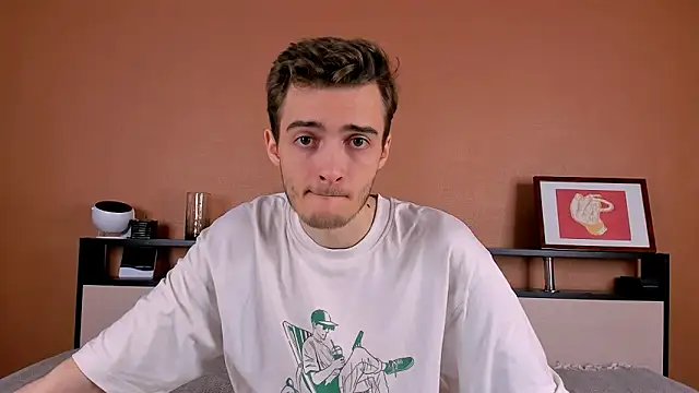 Snapshot of spider____man chatting on September 9, 2025, 1:20 pm spider man online show from September 9, 2025, 1:20 pm