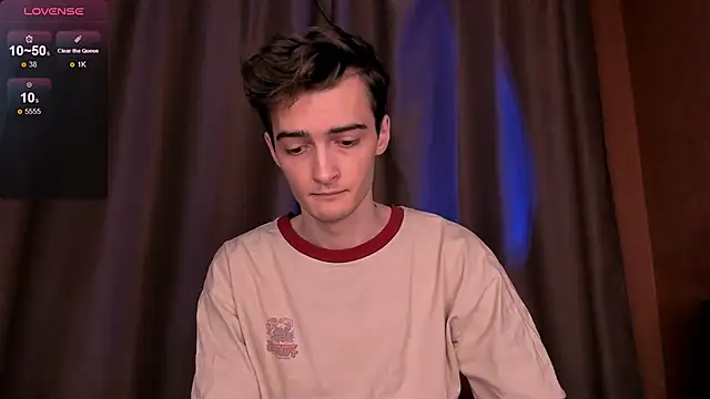 Snapshot of spider____man chatting on October 30, 2025, 1:53 pm spider man online show from October 30, 2025, 1:53 pm