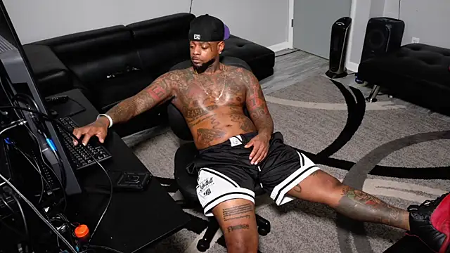 Snapshot of SLANGONDEMHOES chatting on February 24, 2026, 8:42 pm SLANGONDEMHOES online show from February 24, 2026, 8:42 pm