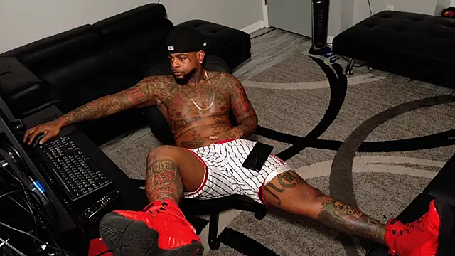 Snapshot of SLANGONDEMHOES chatting on February 23, 2026, 4:25 am SLANGONDEMHOES online show from February 23, 2026, 4:25 am