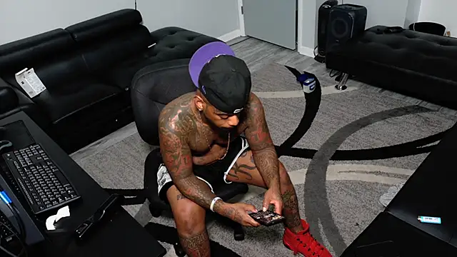 Snapshot of SLANGONDEMHOES chatting on February 18, 2026, 12:19 am SLANGONDEMHOES online show from February 18, 2026, 12:19 am