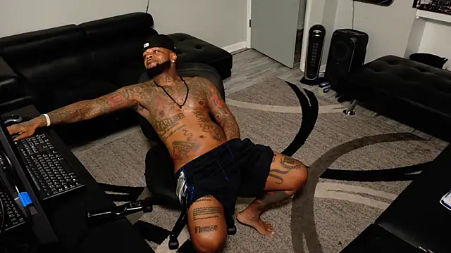 Snapshot of SLANGONDEMHOES chatting on February 10, 2026, 7:51 am SLANGONDEMHOES online show from February 10, 2026, 7:51 am