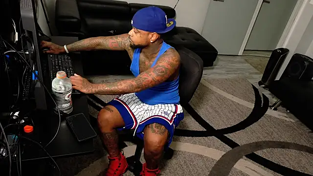 Snapshot of SLANGONDEMHOES chatting on February 25, 2026, 1:00 pm SLANGONDEMHOES online show from February 25, 2026, 1:00 pm