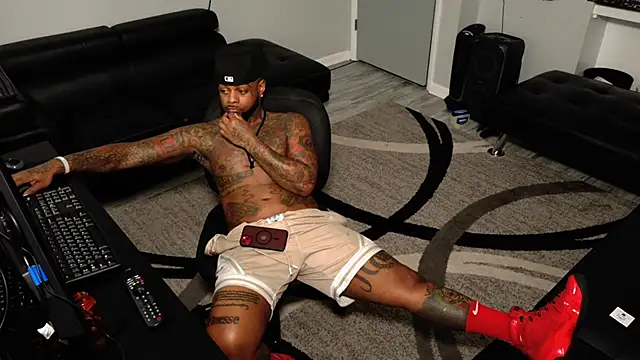 Snapshot of SLANGONDEMHOES chatting on February 10, 2026, 9:14 pm SLANGONDEMHOES online show from February 10, 2026, 9:14 pm