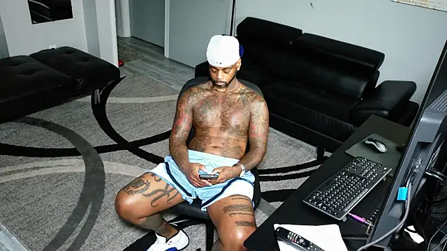 SLANGONDEMHOES online show from September 30, 2025, 10:05 pm