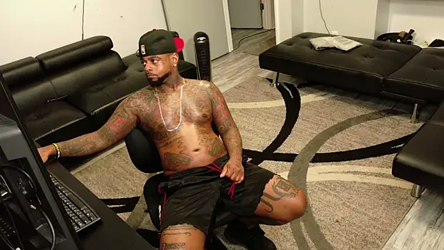 SLANGONDEMHOES online show from March 24, 2026, 6:13 am