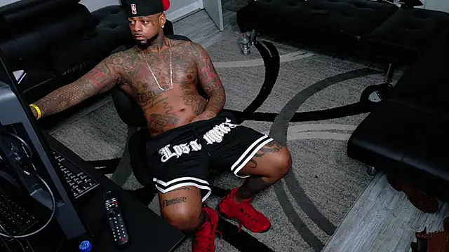 SLANGONDEMHOES online show from March 29, 2026, 2:41 pm