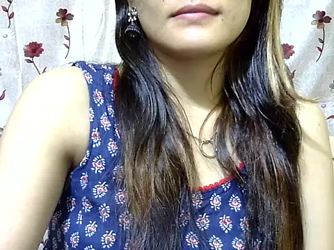 Snapshot of Amira90 chatting on October 12, 2025, 6:37 am Amira90 online show from October 12, 2025, 6:37 am
