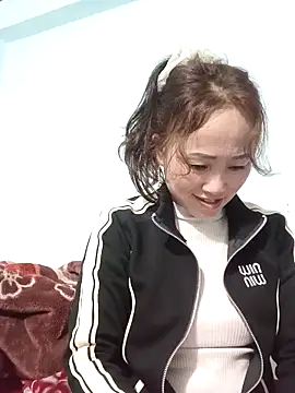 Snapshot of Fienjr chatting on February 17, 2026, 4:43 am Fienjr online show from February 17, 2026, 4:43 am