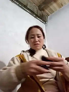 Snapshot of Fienjr chatting on February 15, 2026, 1:43 pm Fienjr online show from February 15, 2026, 1:43 pm