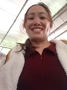 Snapshot of Fienjr chatting on December 22, 2025, 12:55 am Fienjr online show from December 22, 2025, 12:55 am