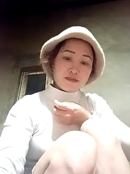 Snapshot of Fienjr chatting on December 16, 2025, 12:53 pm Fienjr online show from December 16, 2025, 12:53 pm