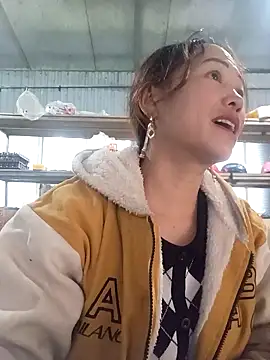 Snapshot of Fienjr chatting on January 14, 2026, 12:36 am Fienjr online show from January 14, 2026, 12:36 am