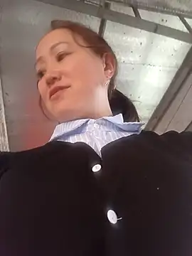 Snapshot of Fienjr chatting on February 23, 2026, 2:46 am Fienjr online show from February 23, 2026, 2:46 am