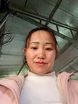 Snapshot of Fienjr chatting on December 17, 2025, 2:27 am Fienjr online show from December 17, 2025, 2:27 am