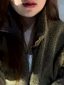 Hinne07 online show from January 7, 2026, 3:17 pm