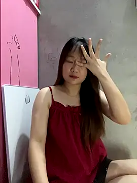 Hinne07 online show from September 14, 2025, 7:09 am