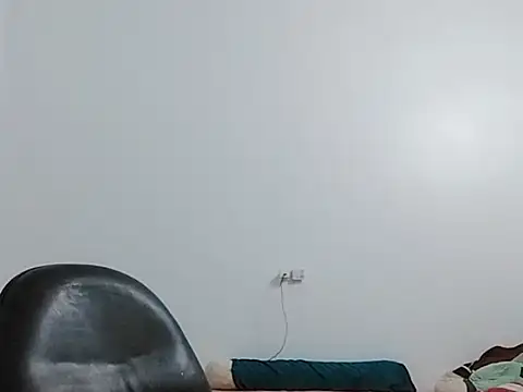 Siglemom sexy online show from April 22, 2026, 9:32 pm