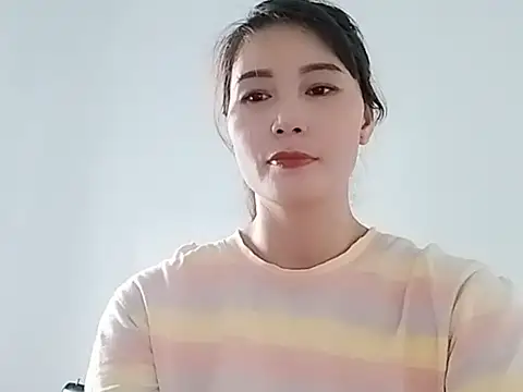 Siglemom sexy online show from June 12, 2026, 12:52 am