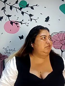 curvy diva  online show from October 21, 2025, 11:09 am