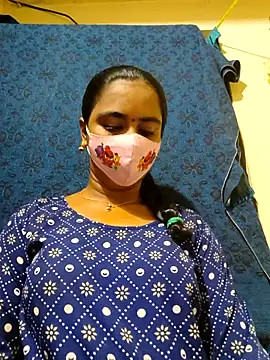 Snapshot of mini-queen chatting on February 20, 2026, 4:09 pm mini-queen online show from February 20, 2026, 4:09 pm