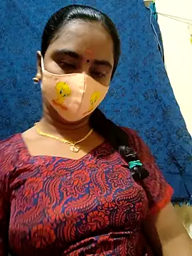 Snapshot of mini-queen chatting on February 9, 2026, 5:22 pm mini-queen online show from February 9, 2026, 5:22 pm