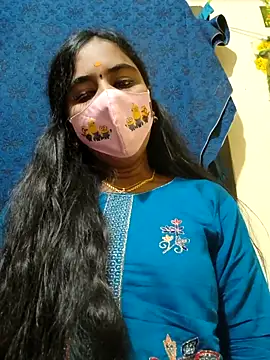 Snapshot of mini-queen chatting on February 19, 2026, 8:44 am mini-queen online show from February 19, 2026, 8:44 am