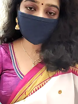 saritha29 online show from October 31, 2025, 5:09 pm