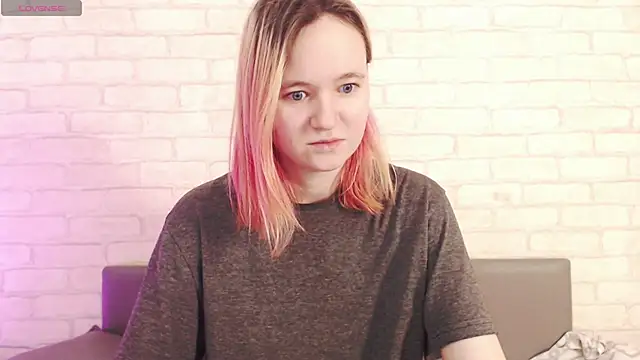 Ericha Stone online show from March 5, 2026, 1:24 am